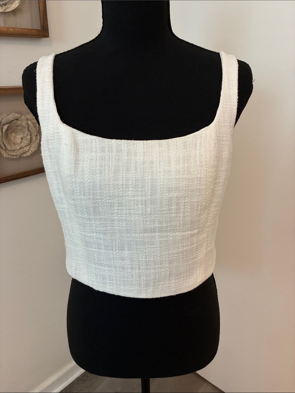 Abercombie white tweed cropped top medium